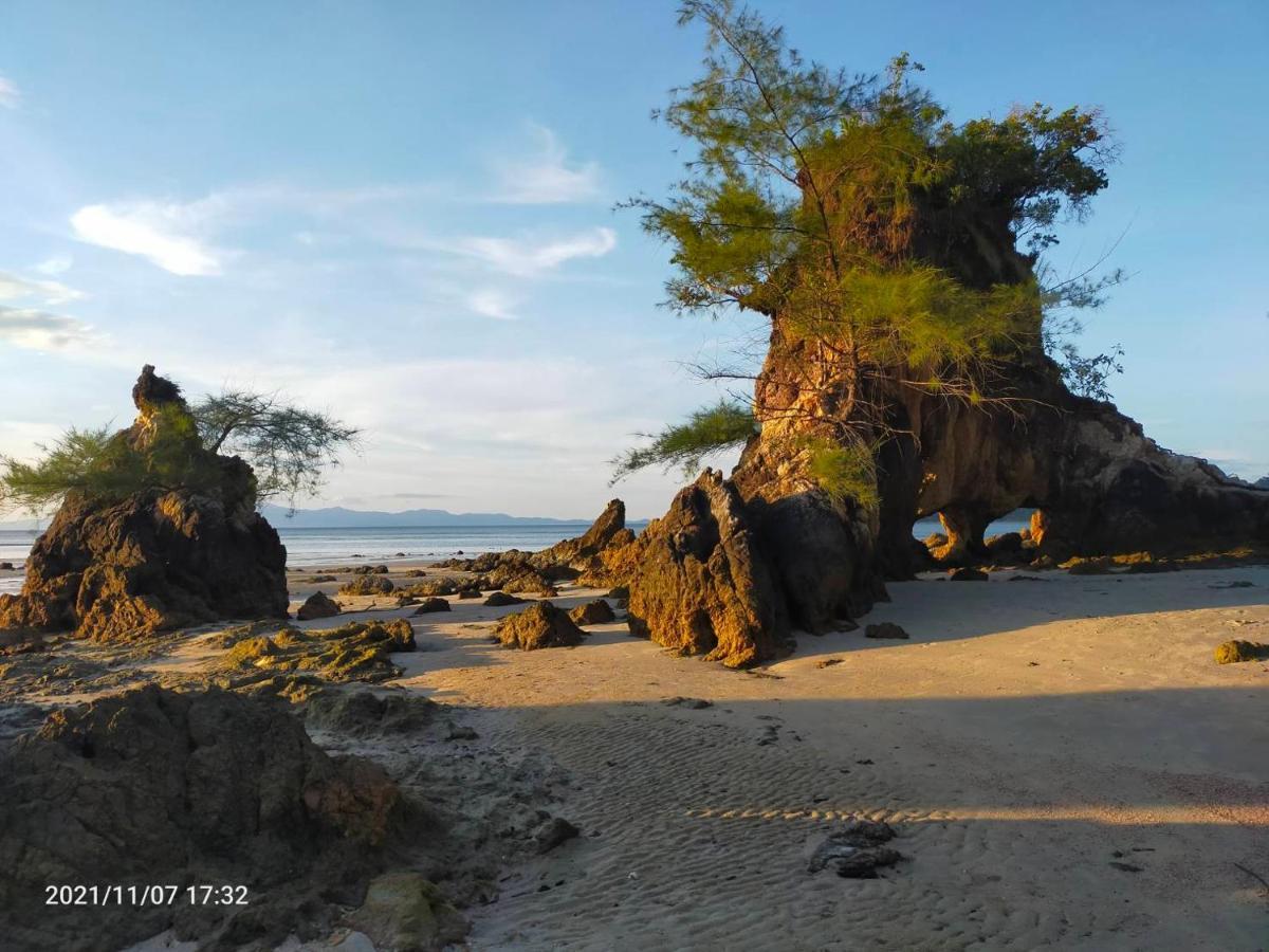 Eco Bungalow Koh Phayam Esterno foto